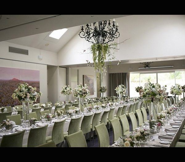 Lake House Hotel and Restaurant
