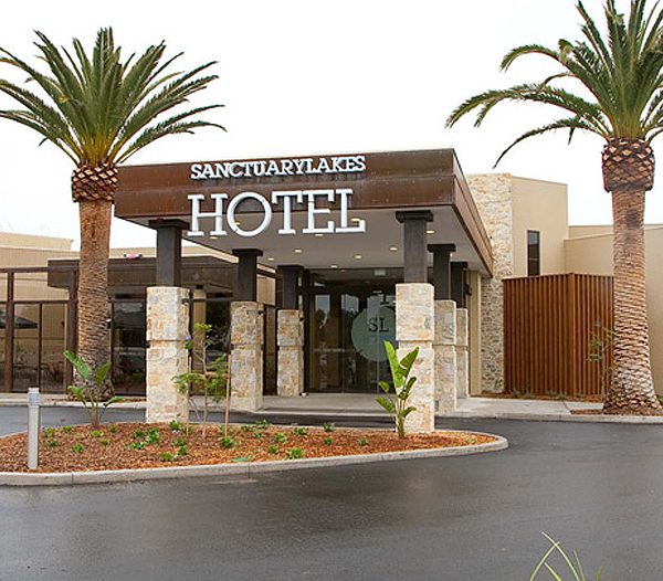 Sanctuary Lakes Hotel