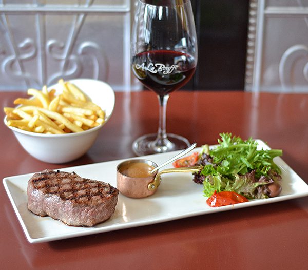 A La Bouffe Bar & Bistro